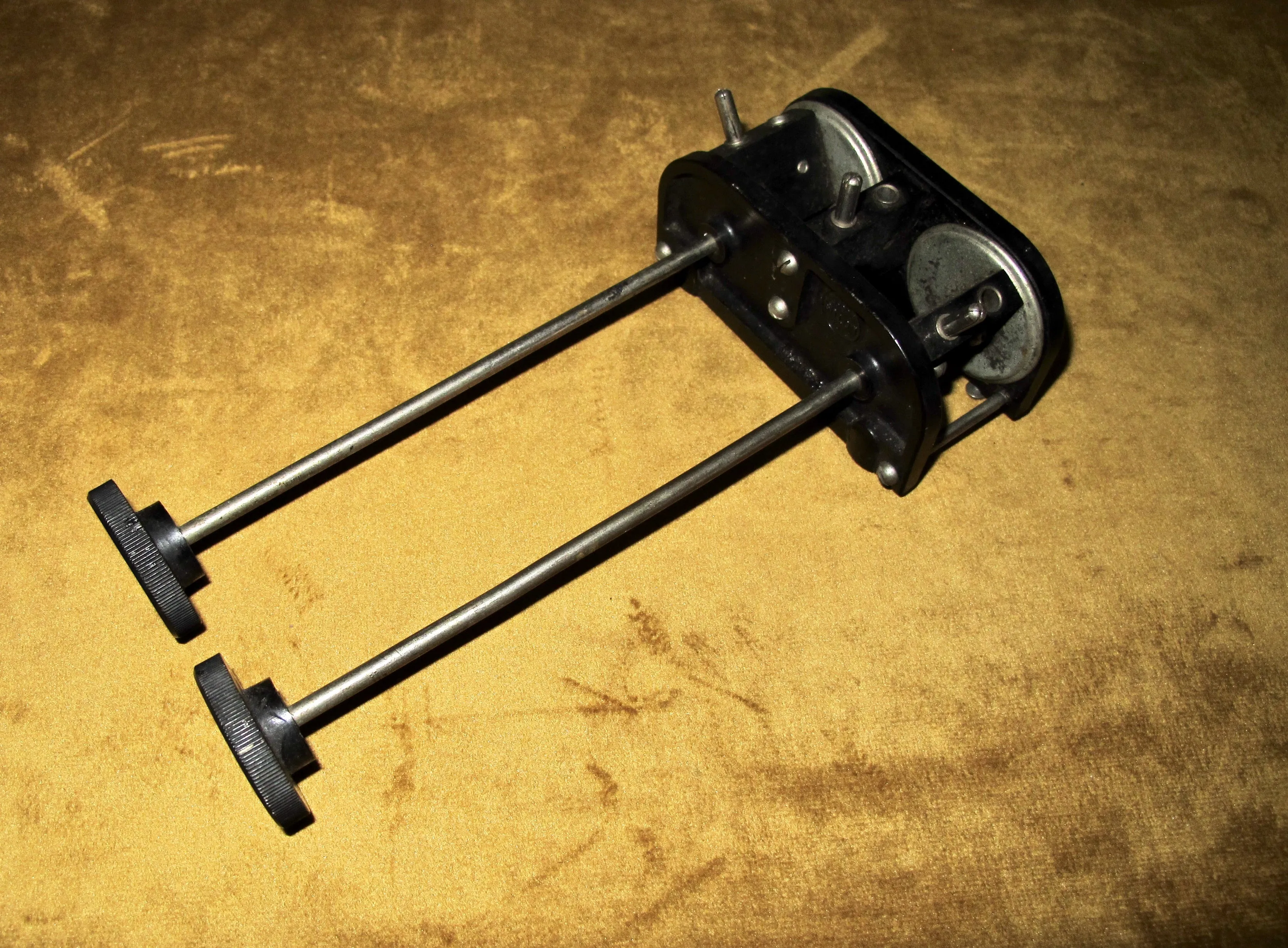 1926 Lotus Three-Way Vernier Coil Holder For A Wireless TRF Set