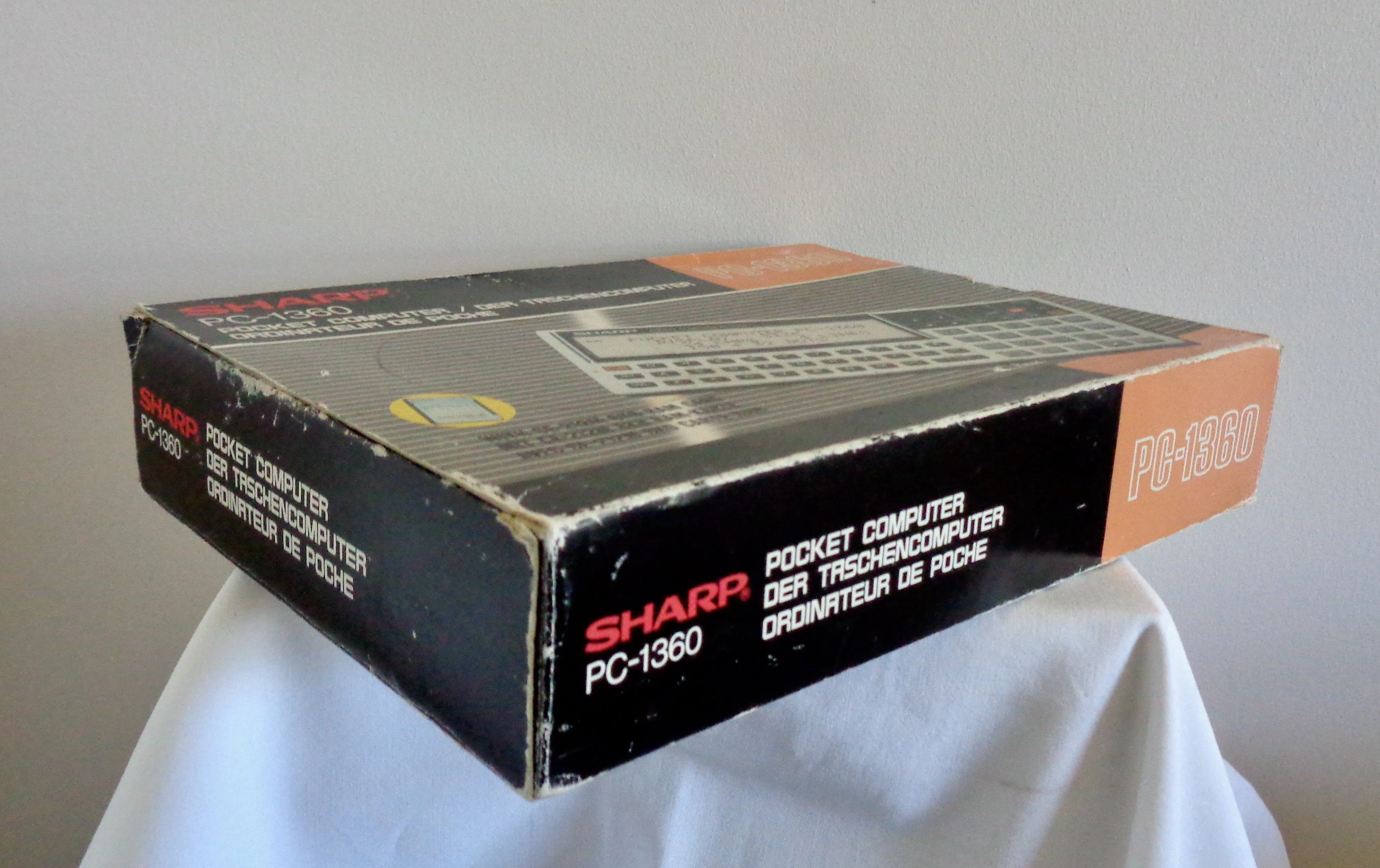 1986 SHARP Pocket Computer Model PC136 In Its Original Box With Manual