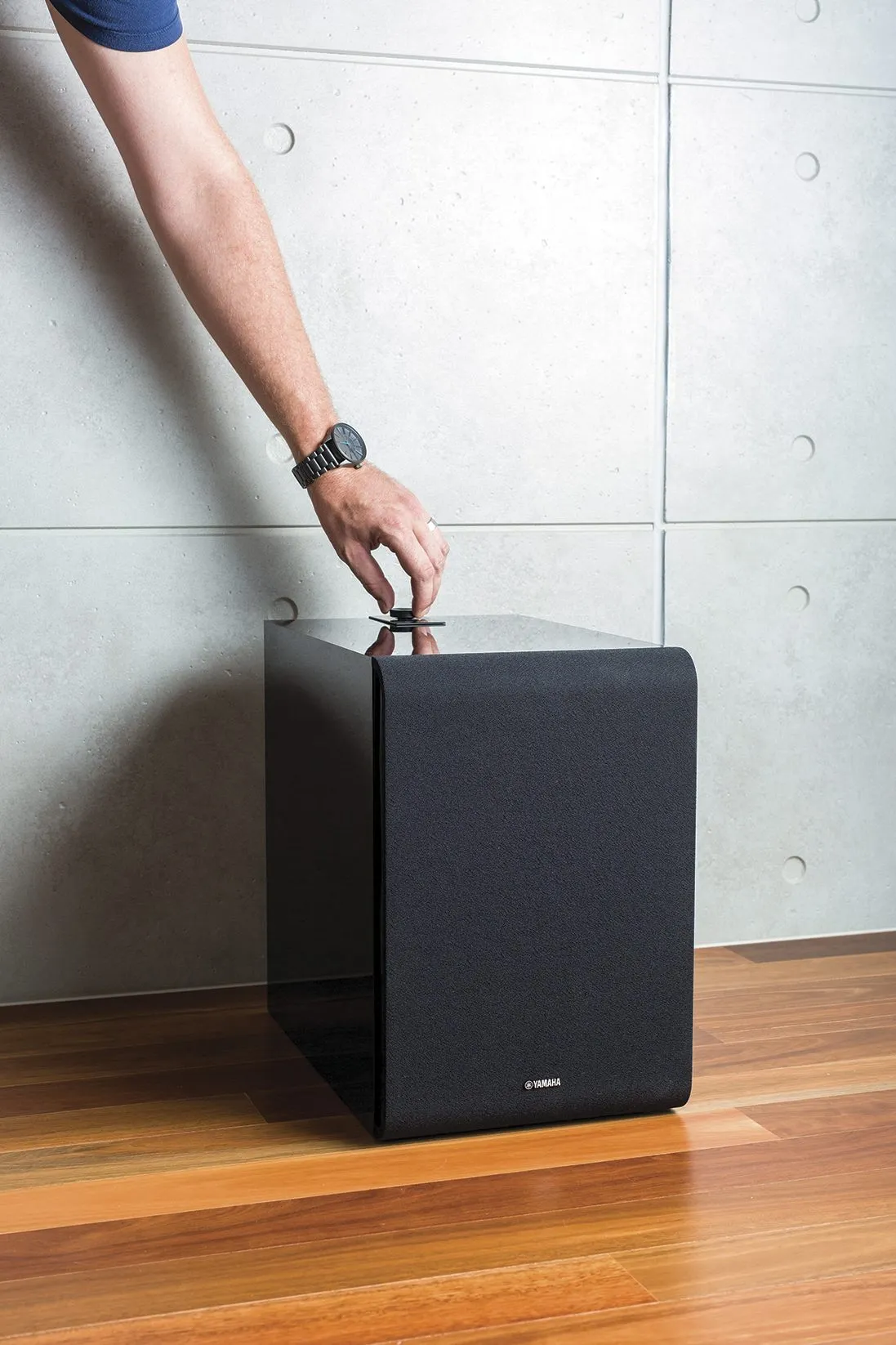 Bevielė žemų dažnių kolonėlė Yamaha MusicCast SUB 100, 130W