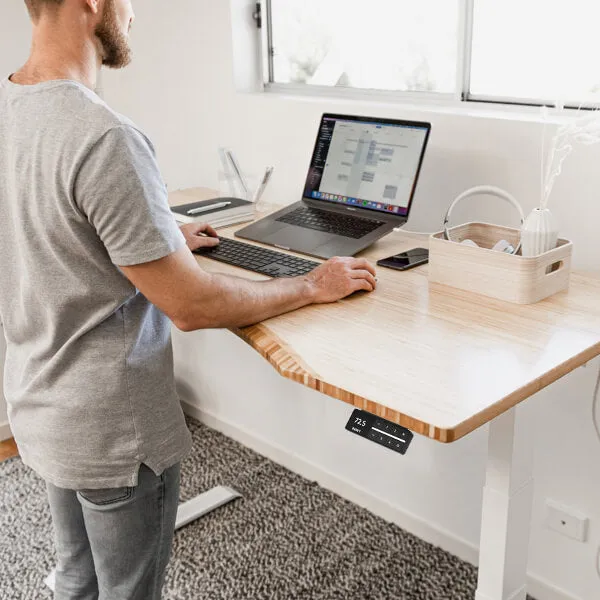 Desky Dual Ergo Edge Sit Stand Desk