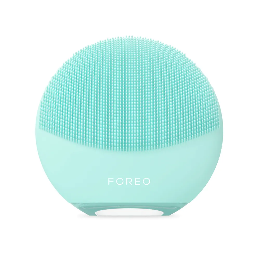 FOREO LUNA 4 MINI Facial Cleansing Device