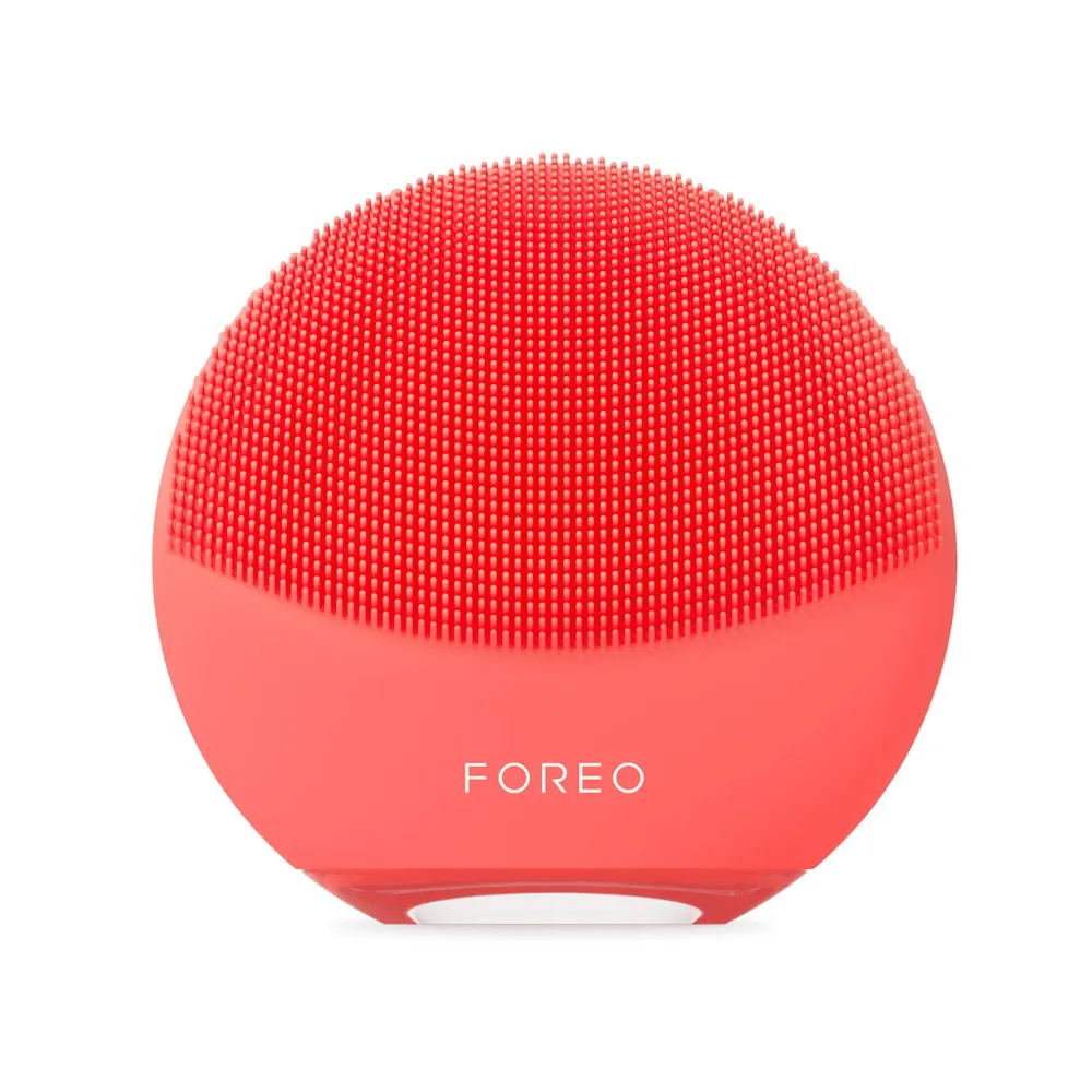 FOREO LUNA 4 MINI Facial Cleansing Device