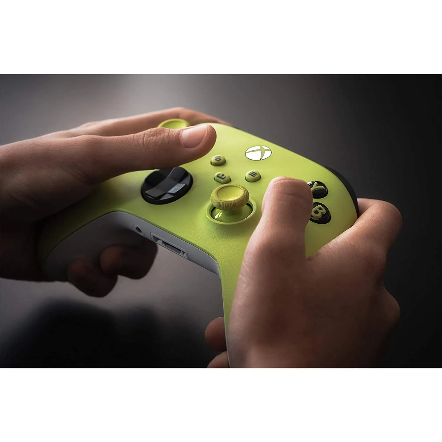 Microsoft Xbox Wireless Controller Electric Volt