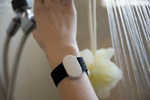 THIS WEARABLE VIBRATING ALERT DEVICE THAT SYNCS UP TO YOUR PHONE